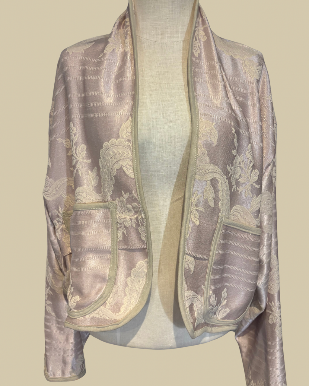 The Éloise Crop Kimono