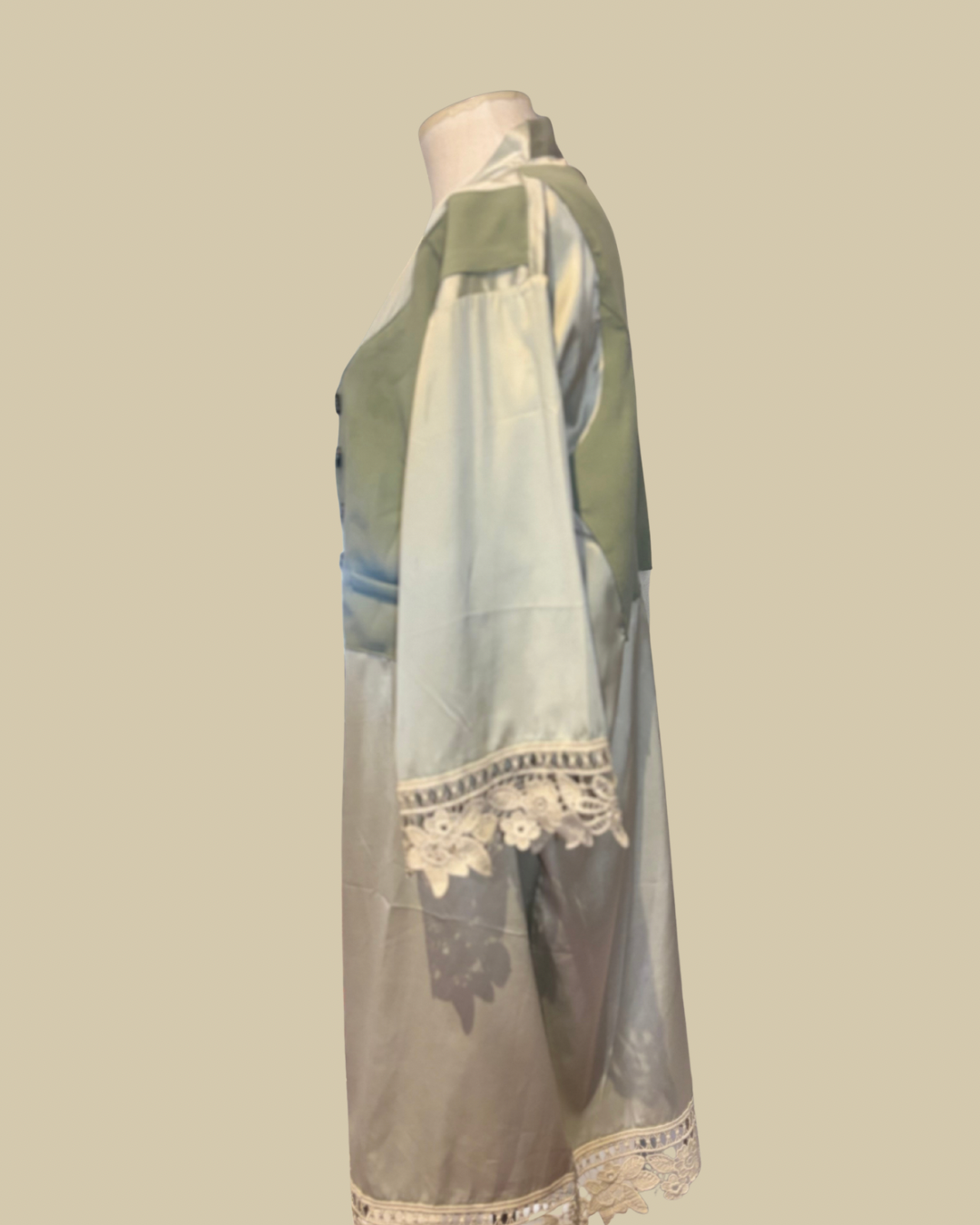 The Bridesmaid 2023 Kimono