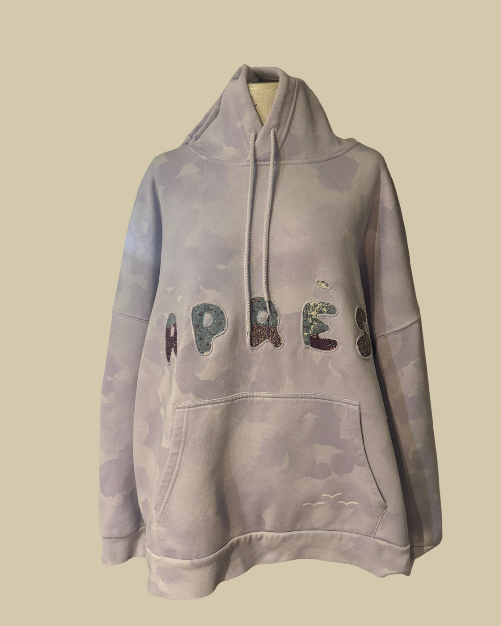 Après Le Bruit Hoodie
(After the Noise)
