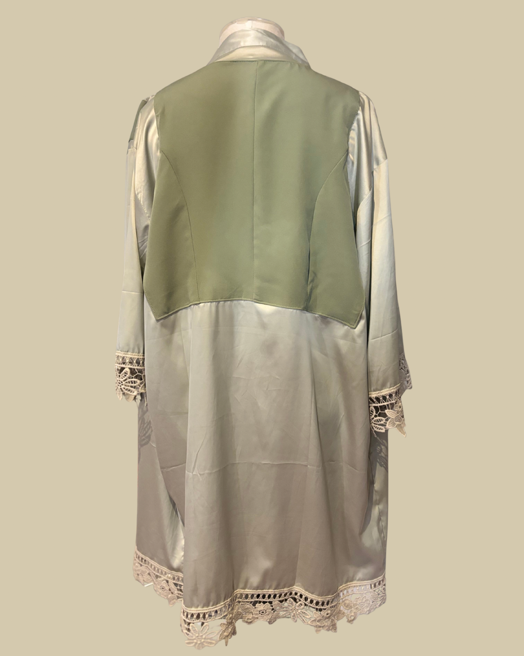 The Bridesmaid 2023 Kimono